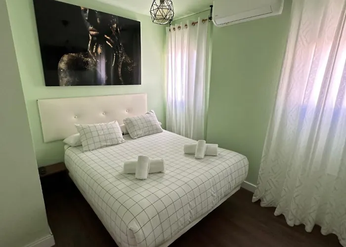 Alexandru Апартаменты Торремолинос